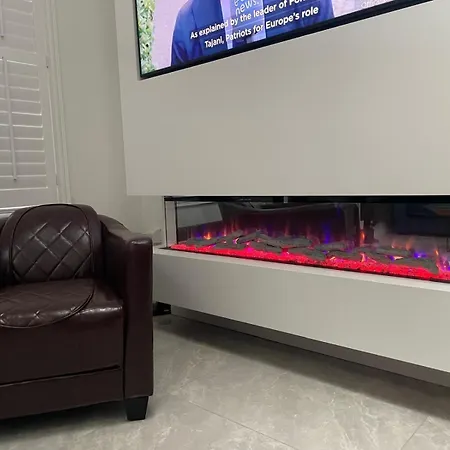 Cottage-sleeps 5-parking-near Beach-fireplace Σπίτι διακοπών *